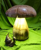 Champignon en merisier