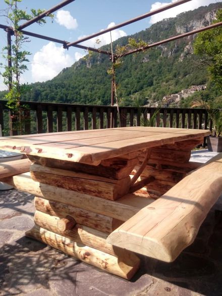 tabe de jardin façon fuste